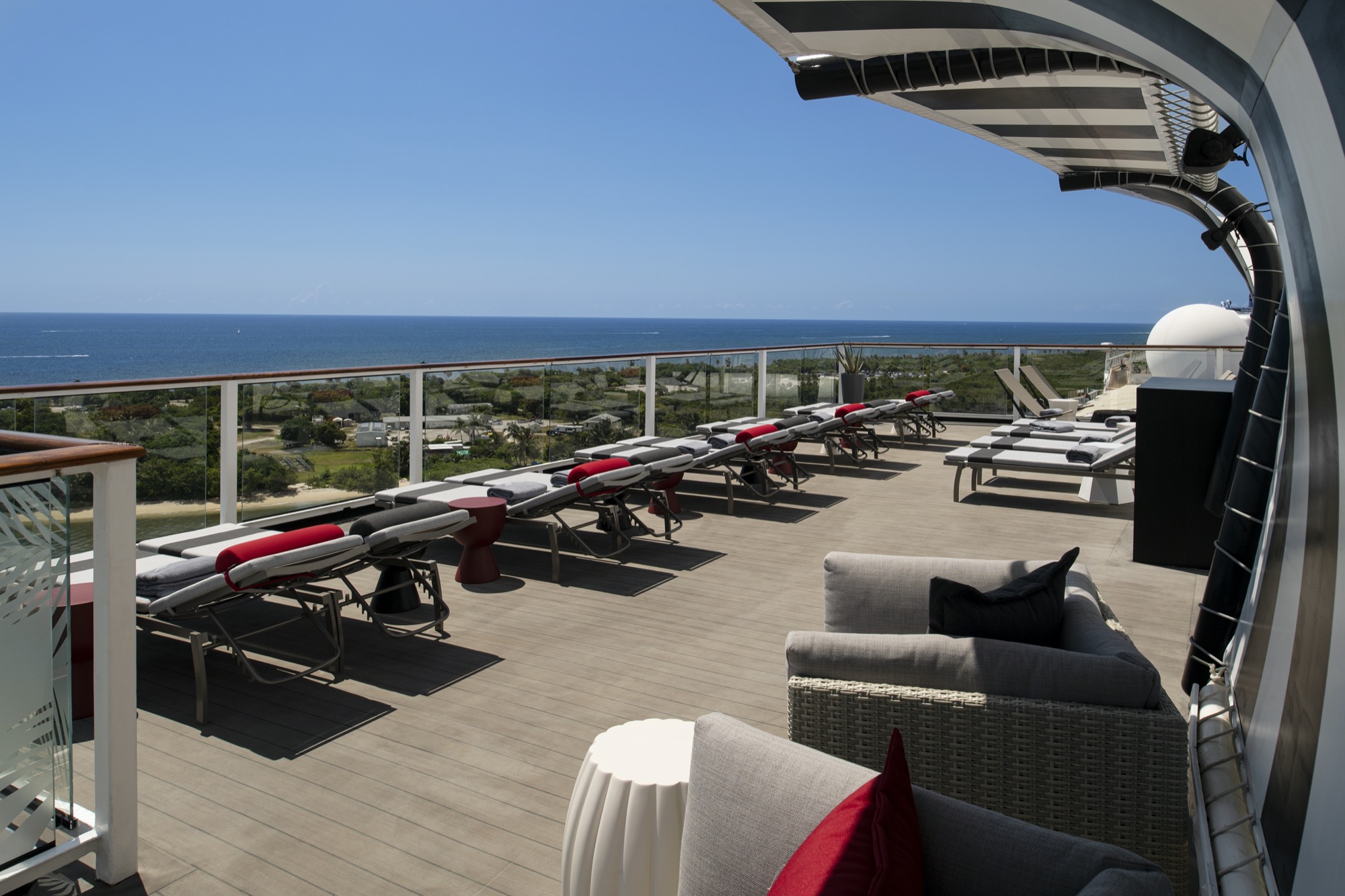 Celebrity Cruises Solstice Revolution Equinox Retreat Sundeck 4.jpg